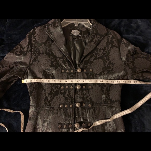 Hearts & Roses Coat - Picture 8 of 8